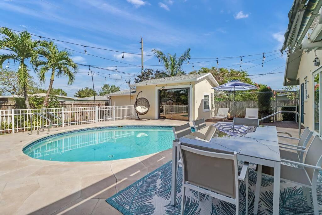 House W/ Heated Pool In Naples 5 Min To Beach Exterior foto